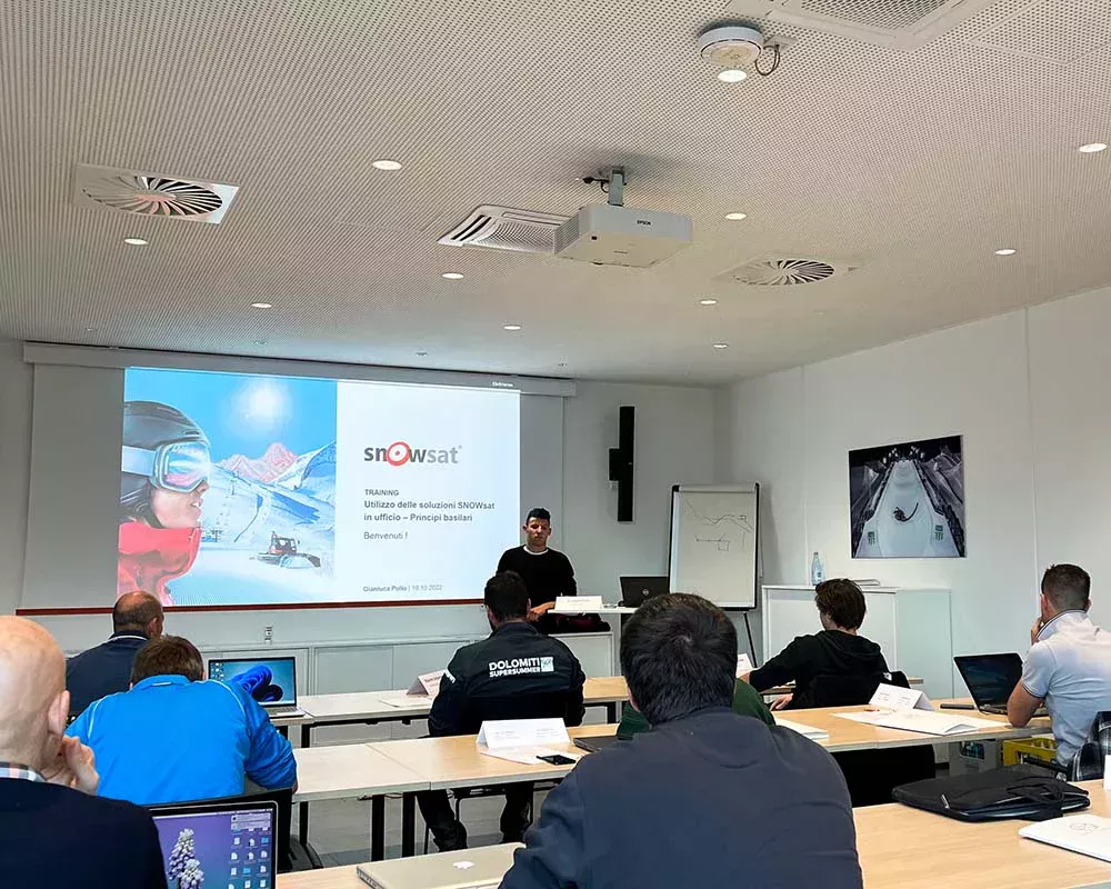 SNOWsat Training